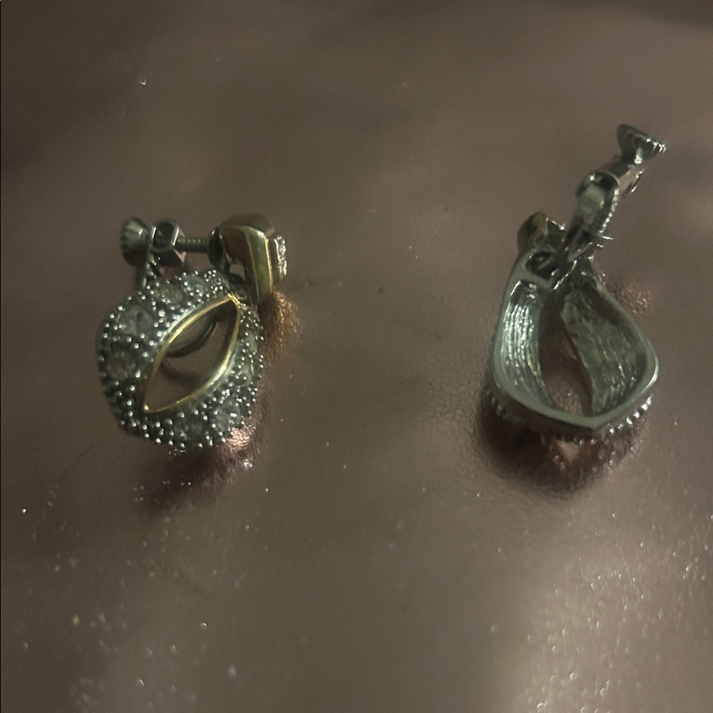 Vintage Elegant Silvertone  and Goldtone Earrings #2952